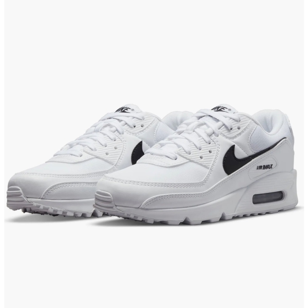Nike Air Max 90s - Picture 2 of 9